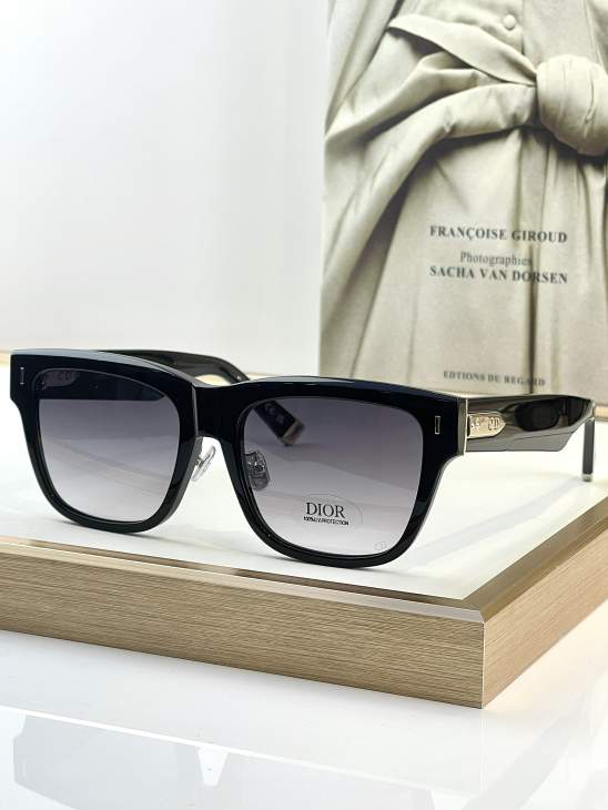 Picture of Dior Sunglasses _SKUfw76512992fw